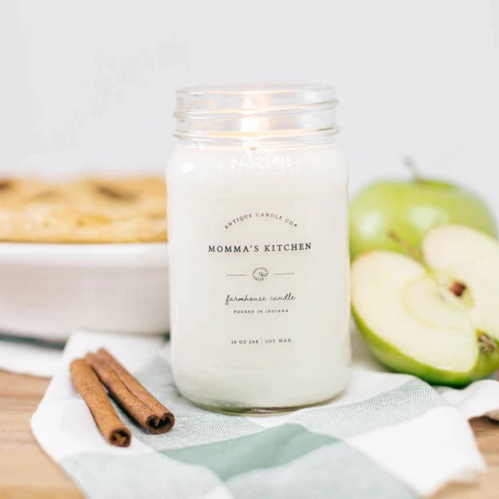 Antique Candle Co. Momma’s Kitchen - 16 oz